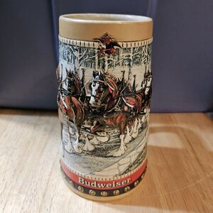 Anheuser Busch 1988 Budweiser Bud Holiday Christmas Beer Stein Clydesdales